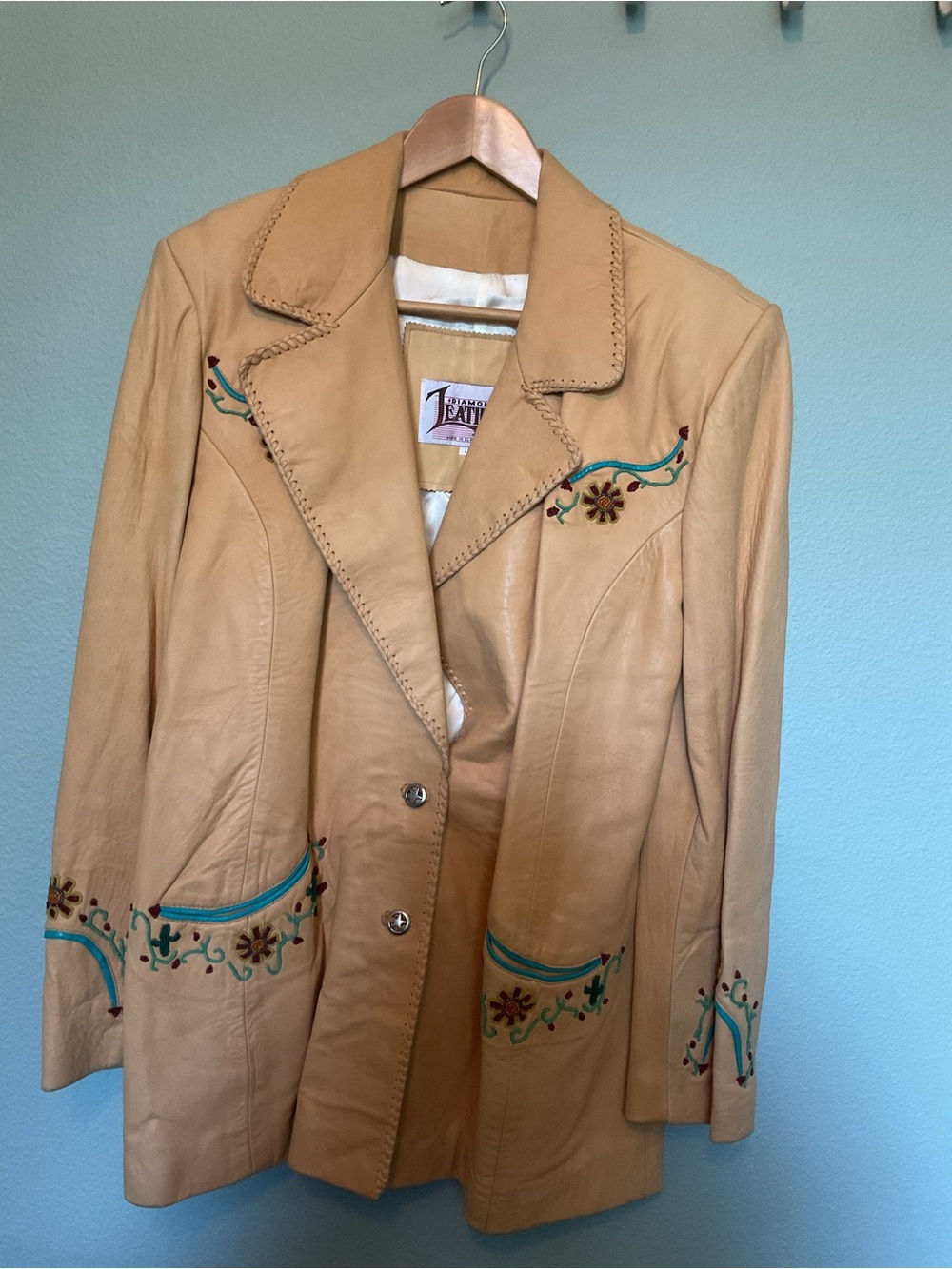 Vintage western/boho bead-embroidered Tan Leather Jacket NWOT
